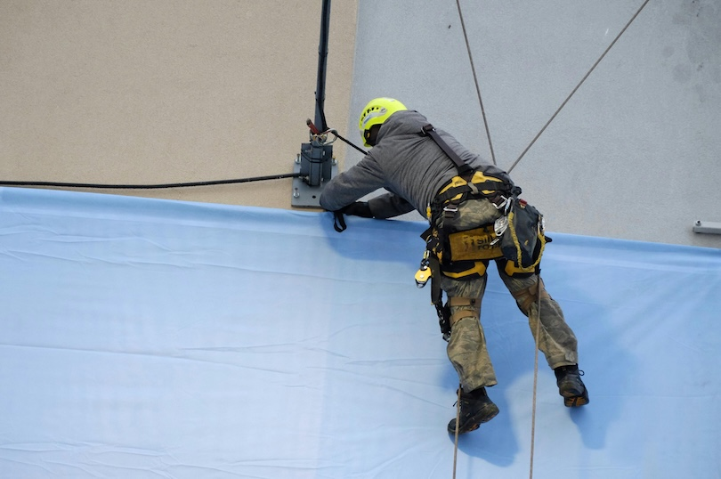 Toolbox Talk brief #15 – Working at Height (Life Saving Rules)
